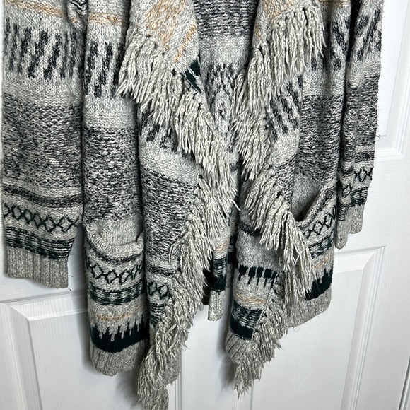 Cabi #3701 Shetland Fringe Open Front Cardigan Southwest Aztec Size Small - Picture 8 of 9